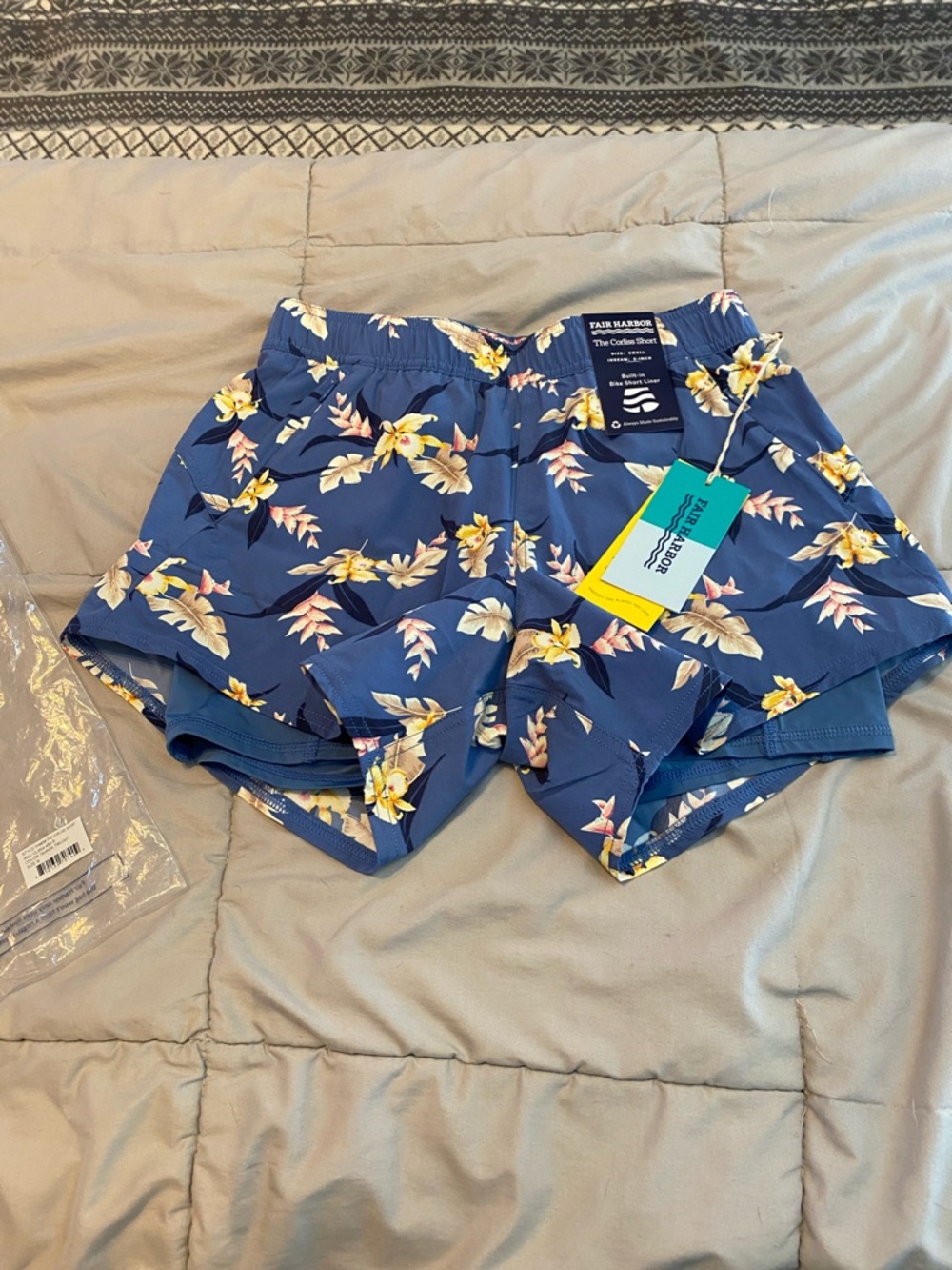 Fair Harbor Women's Navy Blue Floral Quick-Dry Athletic Shorts